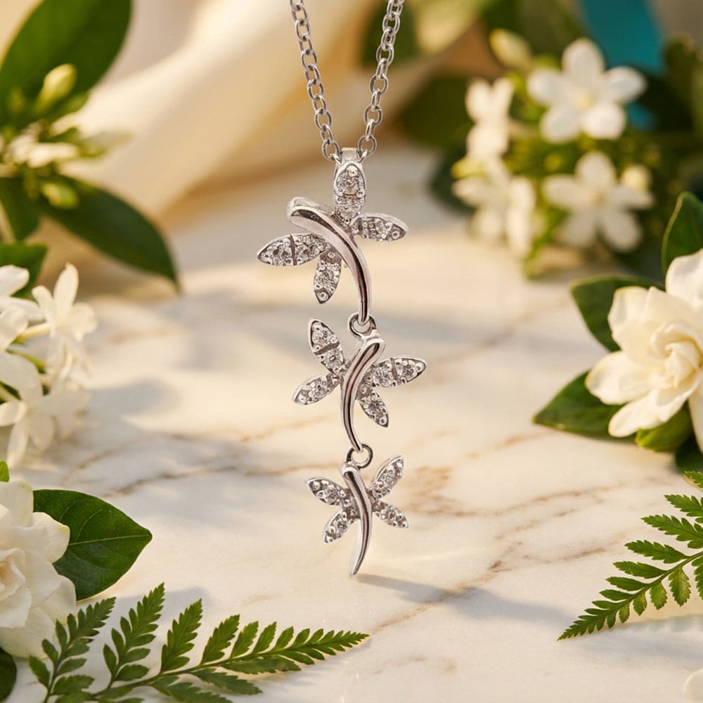 9ct White Gold 0.20ct Diamond Butterflies Pendant - Image 2